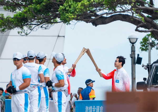 三地聯動 四城同傳 十五運火炬傳遞全境展現灣區融合新篇