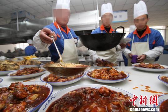 探访高墙内的“特殊学校”:让服刑人员重展“自强之翅” 探访高墙内的“特殊学校”:让服刑人员重展“自强之翅”