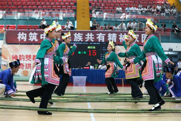 四川珙县：体育激情与民族风情完美交融 体育化身民族团结“黏合剂”
