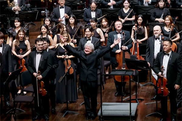 泰國愛樂樂團在深完成中國首秀 恢弘樂章致敬中泰建交50周年